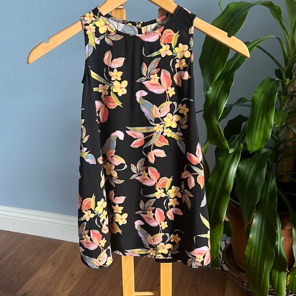 Toddler 4T Old Navy A Line Floral Dress with Keyhole Back Button - Picture 1 of 8